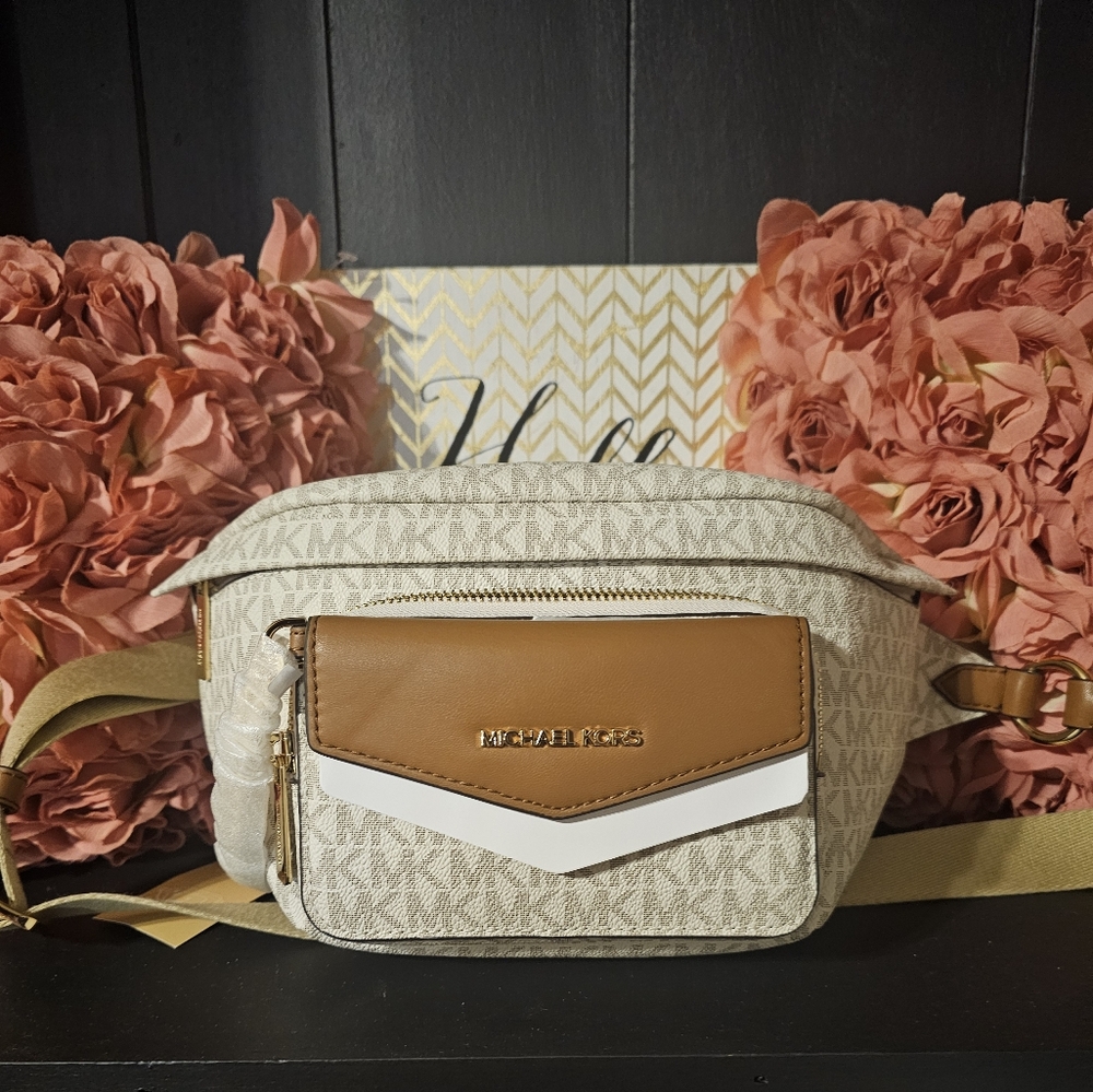 Micheal Kors bum bag